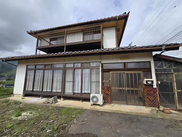 Takayama Village, Kamitakai District, Nakayama (Suzaka Station) 2-story 5DK