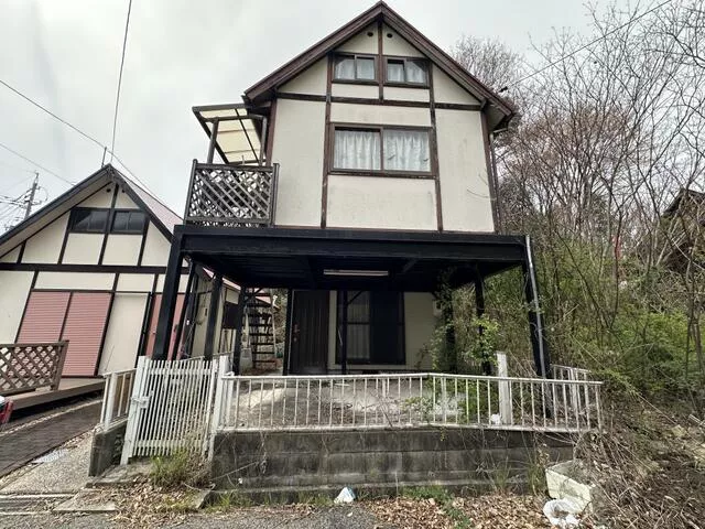 Oaza-Shimotabuse, Tabuse-machi, Kumage-gun (Tabuse Sta.) 2F 7DK

330,000 yen