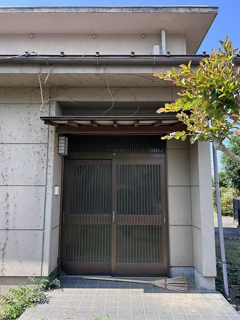 Used terrace house Kitakasakado Third Housing, two units sold together - Image 6