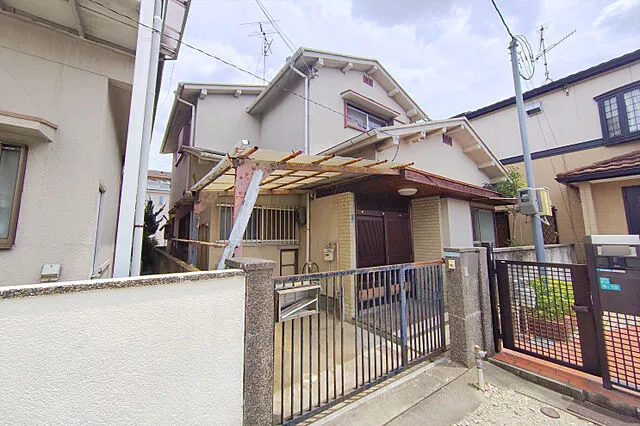 Used single-family home in Nakano Kita 4-chome, Itami City