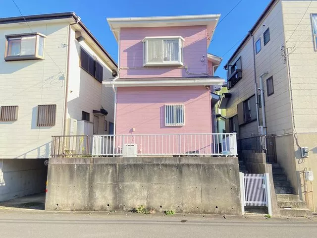 A compact home for a small number of people in "Tsukimino Danchi," Numame 3-chome.