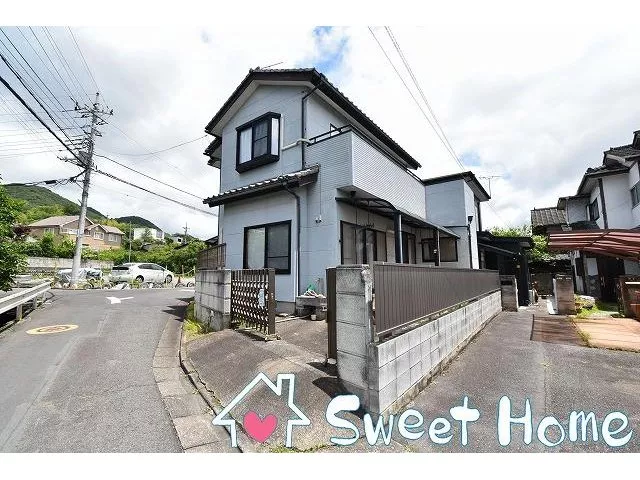 A used house has newly appeared in Tsutsumimachi 2-chome♪ Quiet residential area♪ 3 minutes on foot from Maruyamashita Station♪