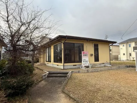 Nishimurayama-gun Kahoku Town Yachi Aramachi Higashi 1-chome Single-story building 3LDK