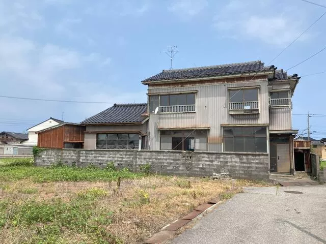 Uozu City, Mikage (Nishi Uozu Station) 2-story 8DK