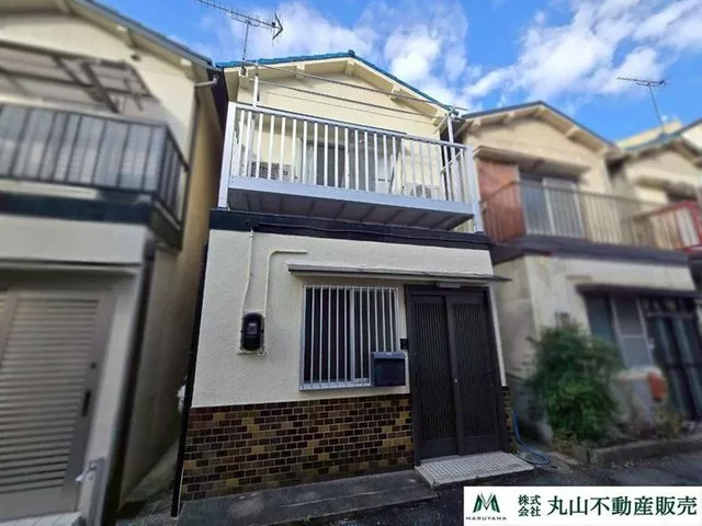 ☆ 8 minutes on foot from JR Nara Station, supermarkets and other amenities within 5 minutes on foot ♪ ☆ South-facing balcony ♪