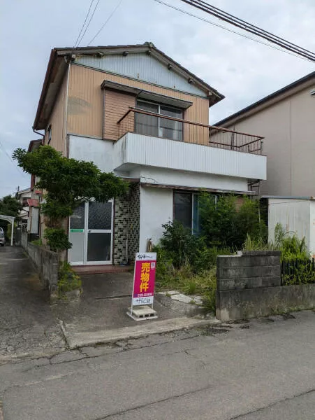 Tokushima City, Nishisuka-cho Nakakai (Jizobashi Station) 2-story building 3DK