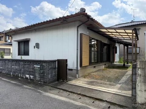 Ogi City, Ogi Town Hatada (Ogi Station) Single-story building 4DK