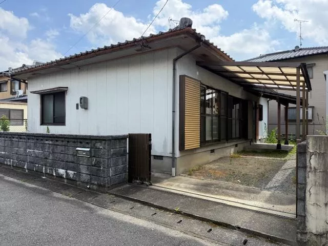 Ogi City, Ogi Town Hatada (Ogi Station) Single-story building 4DK