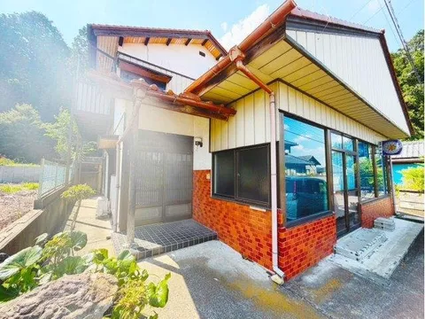 For those considering a move, how about this property available for occupancy within the year?