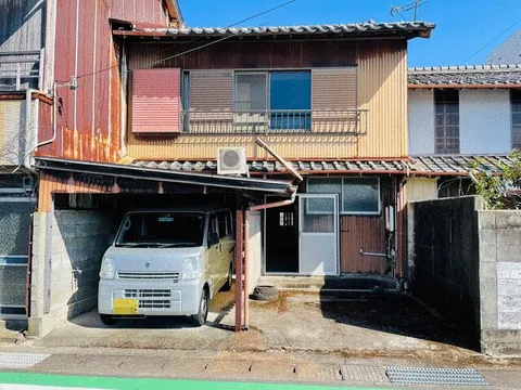 Koza, Kushimoto-cho, Higashimuro-gun （Koza station） 2F 6SDK

800,000 yen