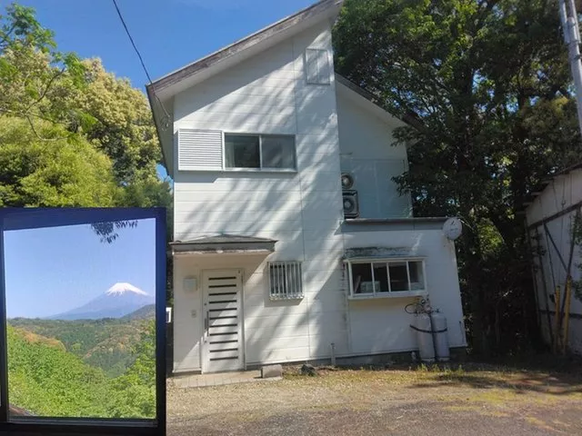 2LDK with a view of Mount Fuji. A property suitable for a villa at 3 million yen, with hot spring potential.