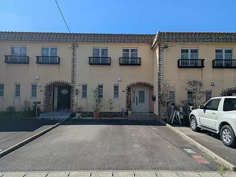Used terrace house, Yura Terrace House