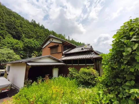 Oaza Kizu, 6.8 million yen