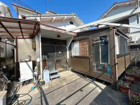 2-story building in Sakae Valley, Wakayama City (Kinokawa Station), 5DK