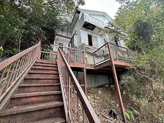 Used single-family home resort park Izu Atagawa villa area detached house