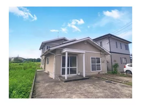 A spacious owner-change property in Hakumiya-cho, Kaga City, with diverse usage options!