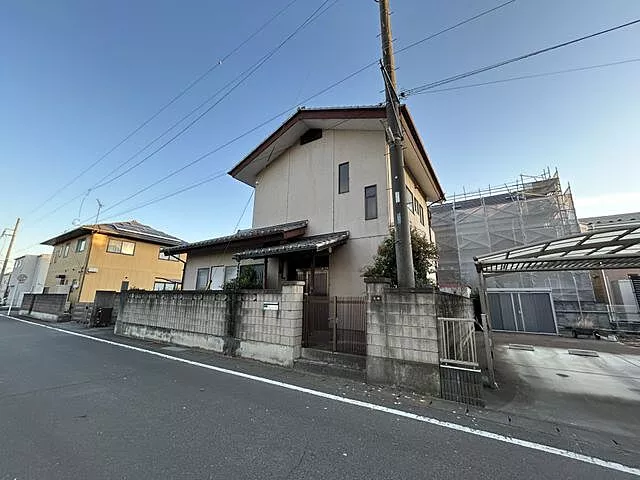 Used single-family home in Tomizuka-cho, Isesaki City