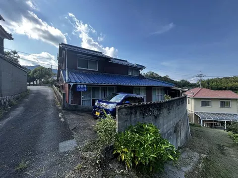 Iwakuni City, Fujio-cho 4-chome (Fujio Station) 2-story 3LDK