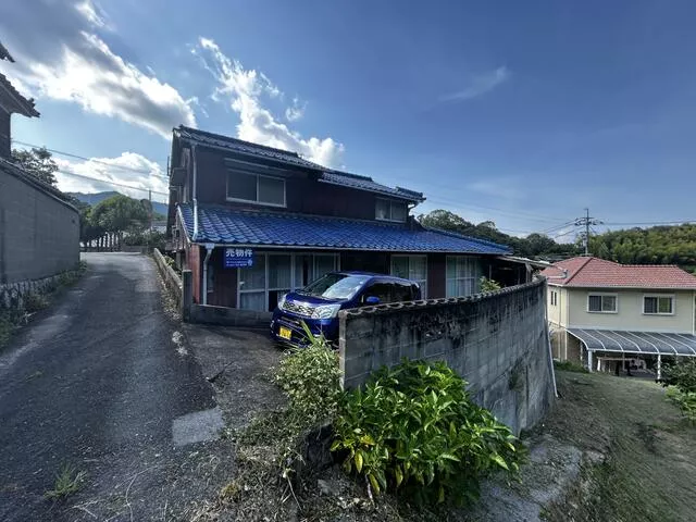 Iwakuni City, Fujio-cho 4-chome (Fujio Station) 2-story 3LDK