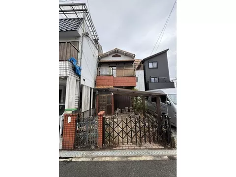 Roof balcony included ◆ Spacious 4SLDK ◆ Ample storage ◆ Parking for 1 car available (depending on vehicle type)