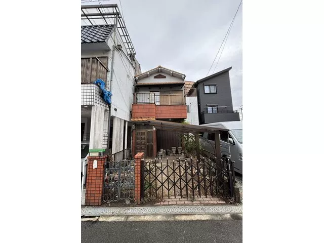 Roof balcony included ◆ Spacious 4SLDK ◆ Ample storage ◆ Parking for 1 car available (depending on vehicle type)