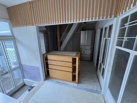 Tsuruga City, Minato Town (Tsuruga Station) 2-story 4K - Image 3