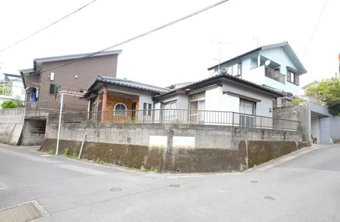Kagoshima City, Kamitani-guchi-cho (Kamiijūin Station), single-story, 3DK