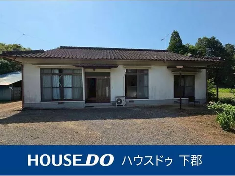 A spacious 5DK single-story house built on approximately 202 tsubo of land.