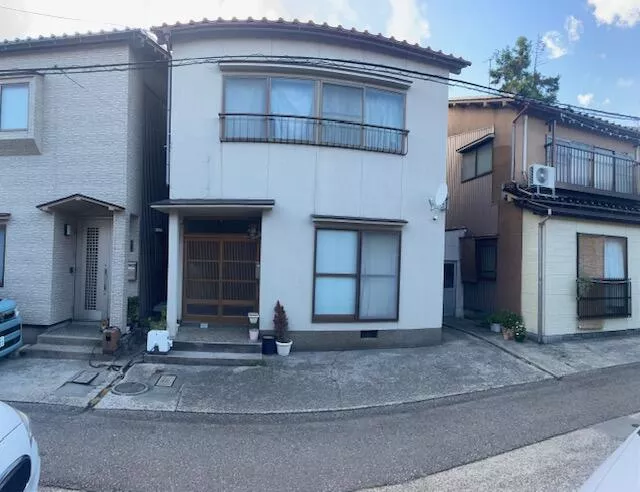 4SDK two-story house in Juichiya Town, Kanazawa City