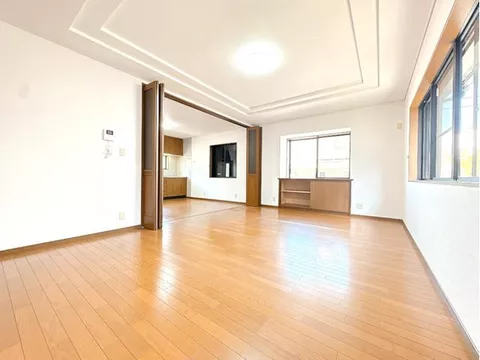 ◆All rooms with storage♪◇2 toilets♪◆All rooms over 6 tatami mats♪