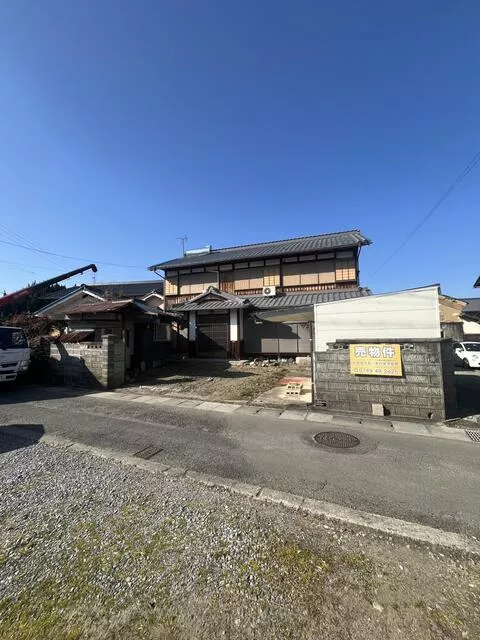 2F 11DK in Ichibe-cho, Higashiomi-shi, Kanagawa

4,980,000 yen