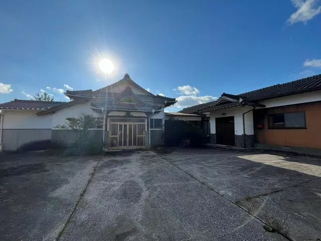 Kizuki City, Yamakawa Town, Oaza Uchikawano (Nakayamakawa Station) Single-story building 6DK