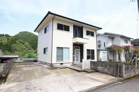 Kagoshima City, Nishisata Town, two-story building, 3LDK