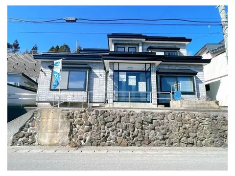 [Open House Held] [Current Sale] [Move-in Possible Within the Year] Land approximately 85 tsubo, Building approximately 49 tsubo, 19