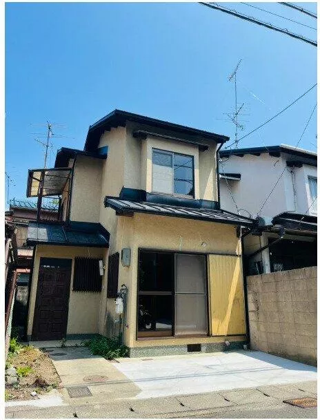 Kyoto City, Sakyo Ward, Shugakuin Senmandacho (Hōgaike Station) 2-story building 3DK