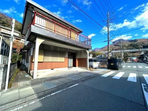 Minobu-cho, Minamikoma-gun, Minamikoma (Namitakashima station) 2F 4LDK

2.5 million yen