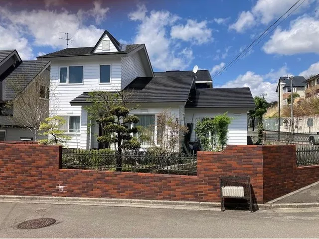 Land of over 50 tsubo, LDK of over 18 tatami, close to the city center, south-facing, good sunlight exposure