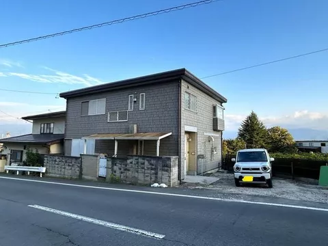 [Open House] Current sale until October 15 / Parking for 2 cars available / Garden space available / Nagano City Toyono