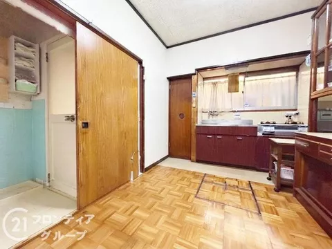A traditional Japanese-style house! + Immediate viewing available! ■ 11 minutes on foot from Kintetsu Line "Hyotan-yama Station"!