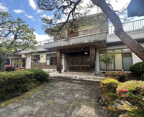 Ishiodani-cho, Sabae City (Nishi-Sabae Station) 2-story building, 9LDK