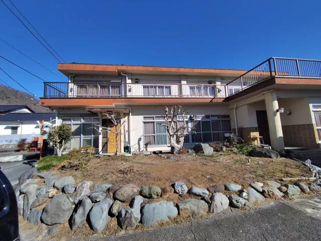 Nishijima, Minobu Town, Minami-Koma District (Kai-Iwama Station) 2-story building 10DK