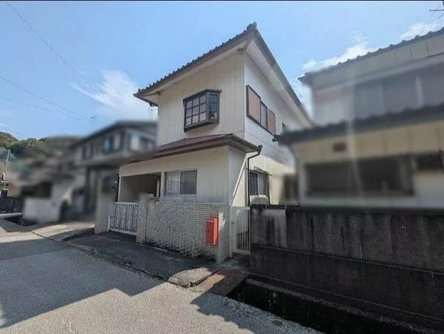 Kochi City Nagahama (Sanbashi-dori 5-chome Station) 2-story 4LDK