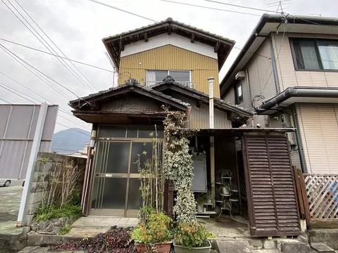 Mitoyo City, Nio Town Niocho (Takamah Station) 2-story building 4K