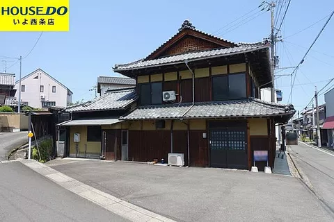 Used single-family home in Saijo City, Himi