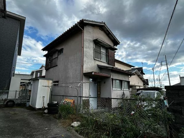 Fuji City Atsuhara (Iriyama Station) two-story building 4DK