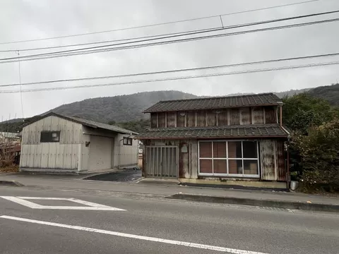 Zentsuji-city, Omacho （Kotoden Kotohira station） Flat roof, 2K

1.6 million yen
