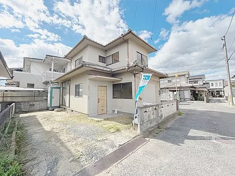 Used single-family home in Fukuyama City, Ekikacho, Oaza Bannokura