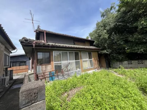 Yamaga-shi, Kanomoto-cho Kuremin Single-story house 4DK

300,000 yen