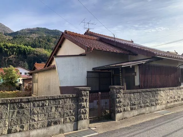 Tsuwano Town, Kuga District, After Field (Tsuwano Station) Single-story building 5SDK