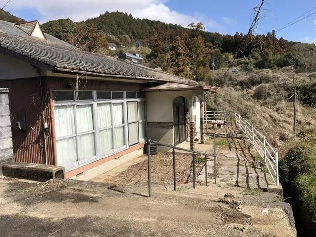 Ureshino City, Ureshino Town, Oaza Shimoshuku Yunoda (Ureshino Onsen Station) Single-story building 2DK